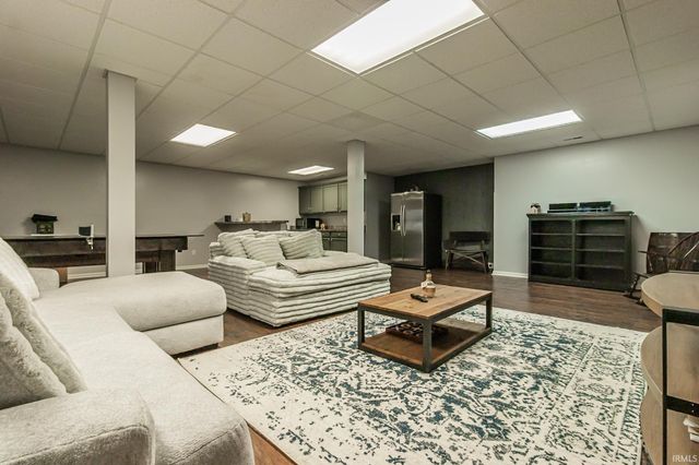 424 Knollview Drive, Evansville, IN 47711