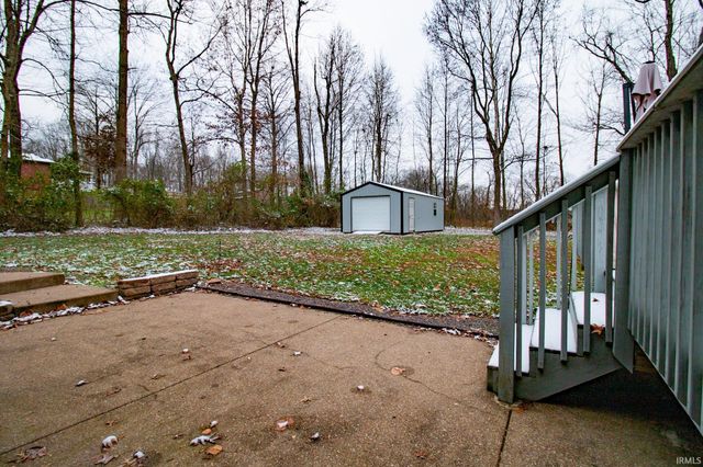 424 Knollview Drive, Evansville, IN 47711