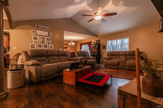 424 Knollview Drive, Evansville, IN 47711