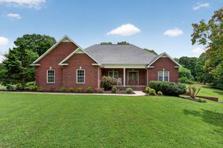 499 Ridge Rd, Quebeck, TN 38579