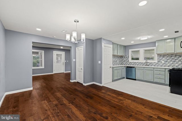 1221 PROSPECT AVE, Prospect Park, PA 19076