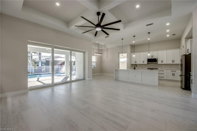 3812 Embers PKWY W, Cape Coral, FL 33993