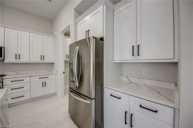 3812 Embers PKWY W, Cape Coral, FL 33993