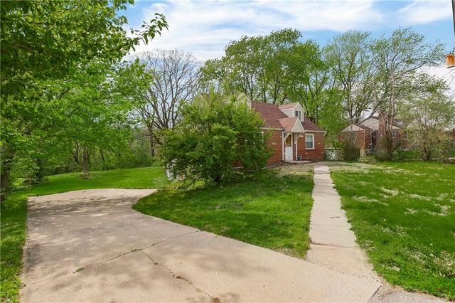 2938 N 70th Terrace, Kansas City, KS 66109