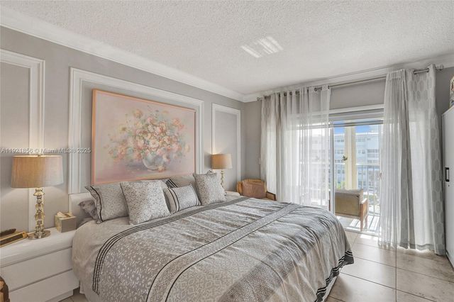 330 SE 2nd St 404E, Hallandale Beach, FL 33009