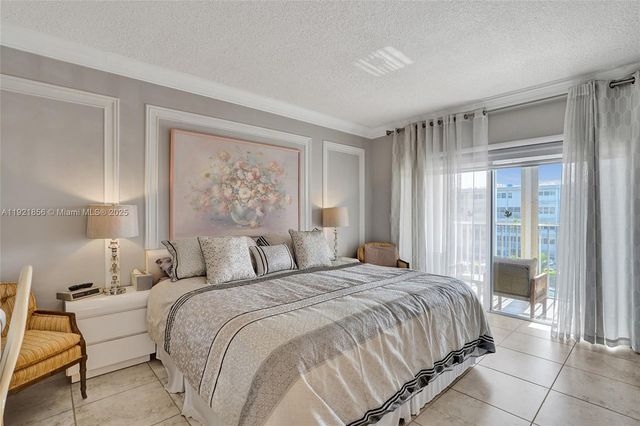 330 SE 2nd St 404E, Hallandale Beach, FL 33009