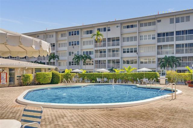 330 SE 2nd St 404E, Hallandale Beach, FL 33009