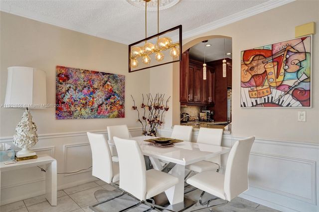 330 SE 2nd St 404E, Hallandale Beach, FL 33009