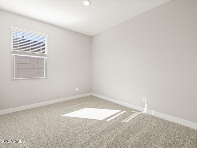 326 W FLATIRON Trail, Apache Junction, AZ 85120