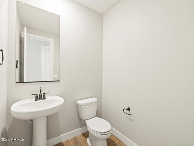 326 W FLATIRON Trail, Apache Junction, AZ 85120