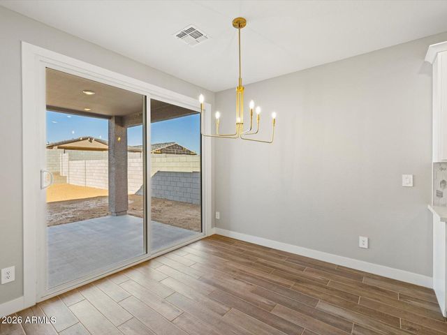 326 W FLATIRON Trail, Apache Junction, AZ 85120
