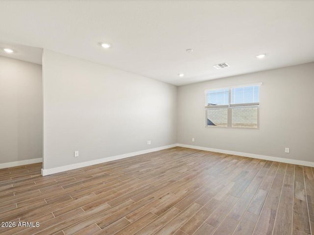 326 W FLATIRON Trail, Apache Junction, AZ 85120