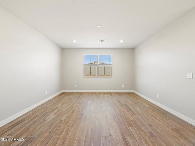 326 W FLATIRON Trail, Apache Junction, AZ 85120