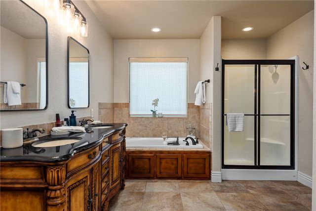 3802 NE Oaktrace Avenue, Bentonville, AR 72712