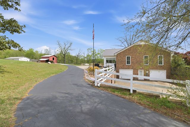 2149 Mooresville Pike, Culleoka, TN 38451