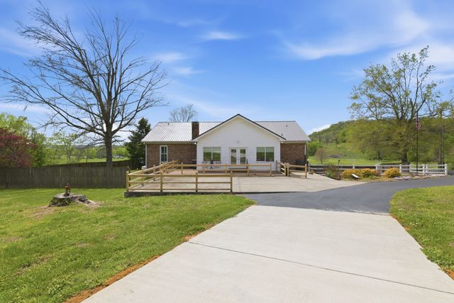 2149 Mooresville Pike, Culleoka, TN 38451