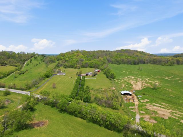 2149 Mooresville Pike, Culleoka, TN 38451