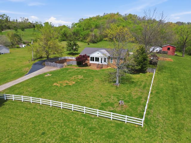 2149 Mooresville Pike, Culleoka, TN 38451