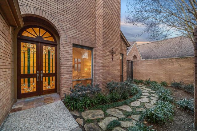 2702 S Glen Haven Boulevard, Houston, TX 77025