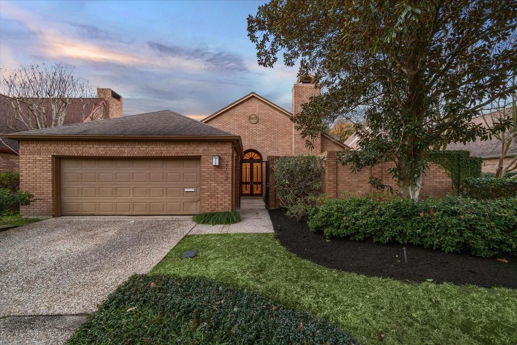 2702 S Glen Haven Boulevard, Houston, TX 77025
