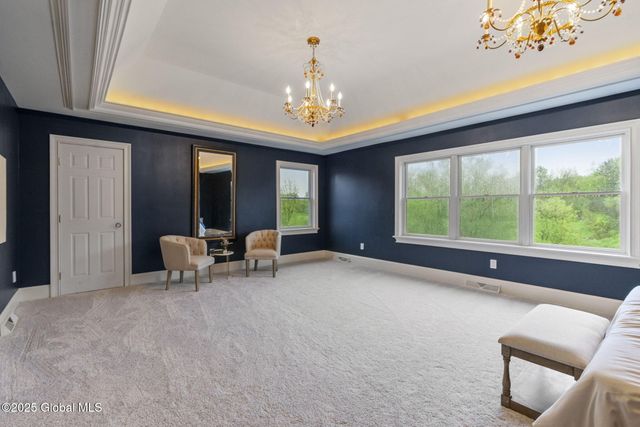 1014 Catherines Woods Drive, Niskayuna, NY 12309