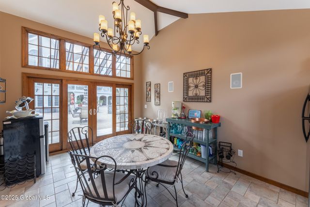 1014 Catherines Woods Drive, Niskayuna, NY 12309