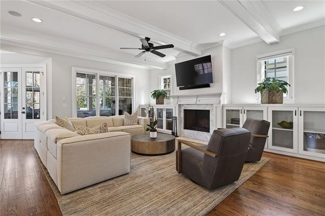 750 Yorkshire Road N, Atlanta, GA 30306