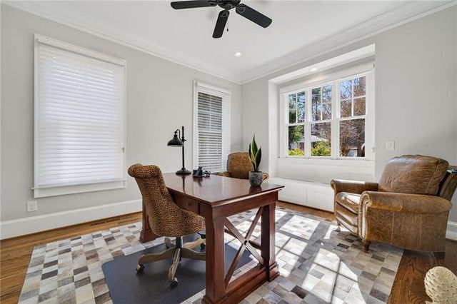 750 Yorkshire Road N, Atlanta, GA 30306