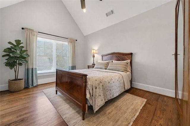 750 Yorkshire Road N, Atlanta, GA 30306