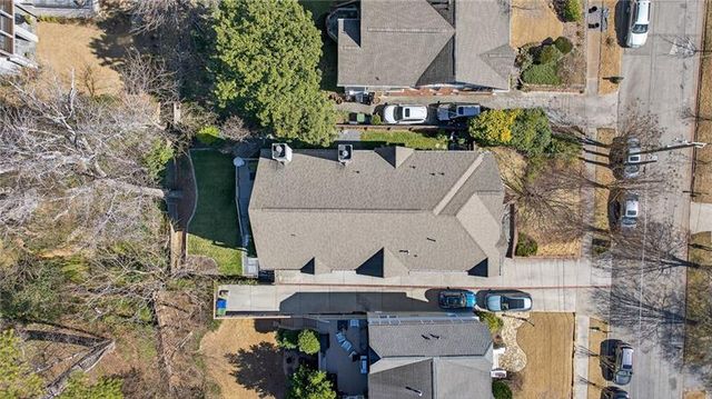750 Yorkshire Road N, Atlanta, GA 30306