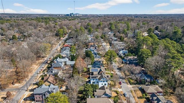 750 Yorkshire Road N, Atlanta, GA 30306