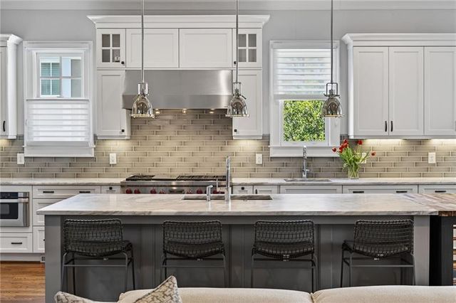 750 Yorkshire Road N, Atlanta, GA 30306
