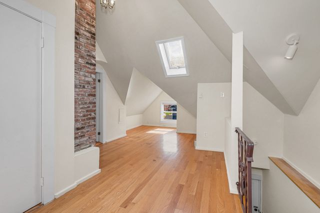 61 Marlborough Street 6, Lowell, MA 01851