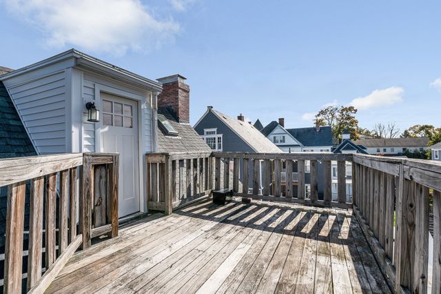 61 Marlborough Street 6, Lowell, MA 01851