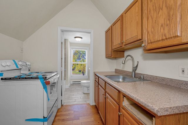61 Marlborough Street 6, Lowell, MA 01851