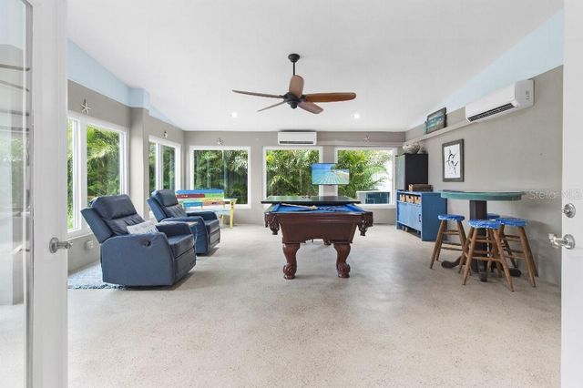 810 25TH AVENUE W, Palmetto, FL 34221