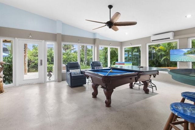 810 25TH AVENUE W, Palmetto, FL 34221