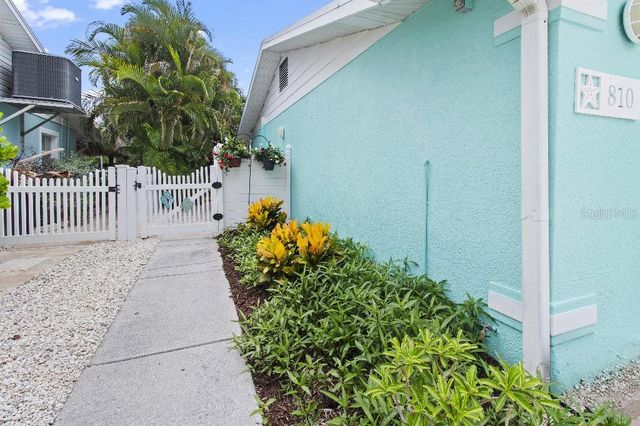 810 25TH AVENUE W, Palmetto, FL 34221