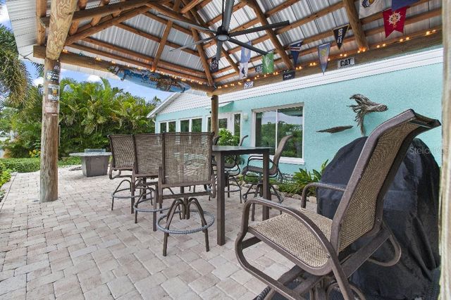 810 25TH AVENUE W, Palmetto, FL 34221