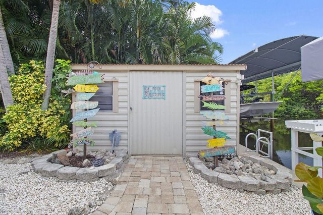 810 25TH AVENUE W, Palmetto, FL 34221