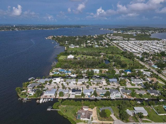810 25TH AVENUE W, Palmetto, FL 34221