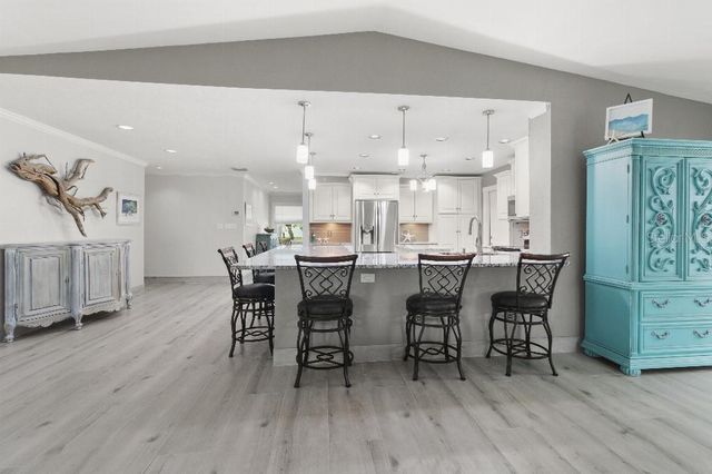 810 25TH AVENUE W, Palmetto, FL 34221