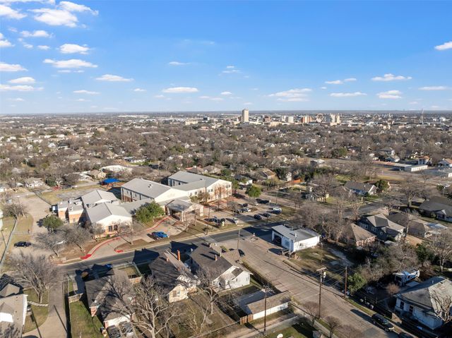 1200 N 15th Street, Waco, TX 76707