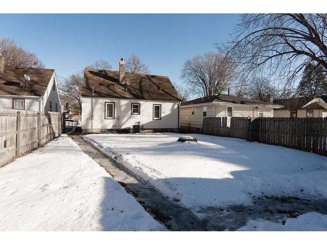 5247 Dupont Aveue North, Minneapolis, MN 55430