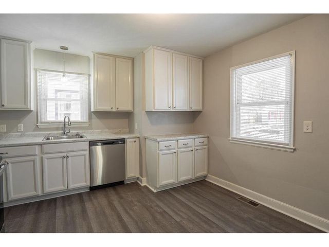 5247 Dupont Aveue North, Minneapolis, MN 55430