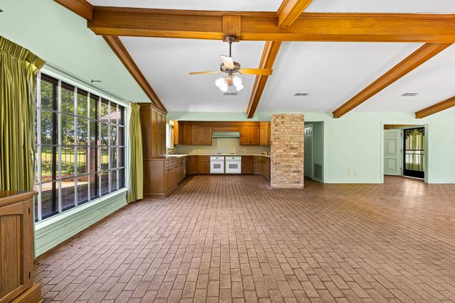 3125 Bill Stoudt Pwky, Longview, TX 75605