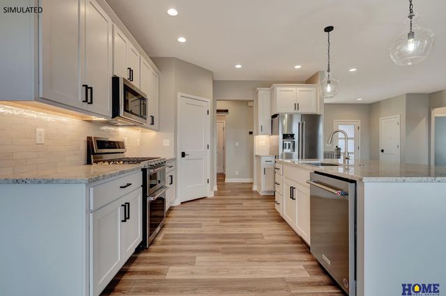 10340 S 81st Street, Lincoln, NE 68516