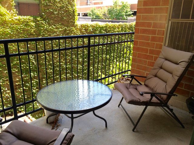 1 S Highland Avenue 303, Arlington Heights, IL 60005