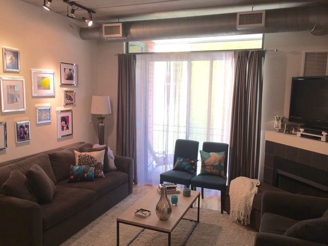 1 S Highland Avenue 303, Arlington Heights, IL 60005