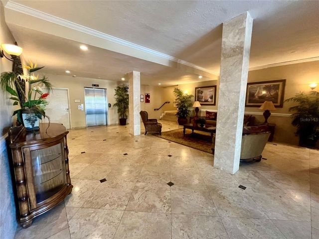 2700 COCONUT BAY LANE 1k, Sarasota, FL 34237